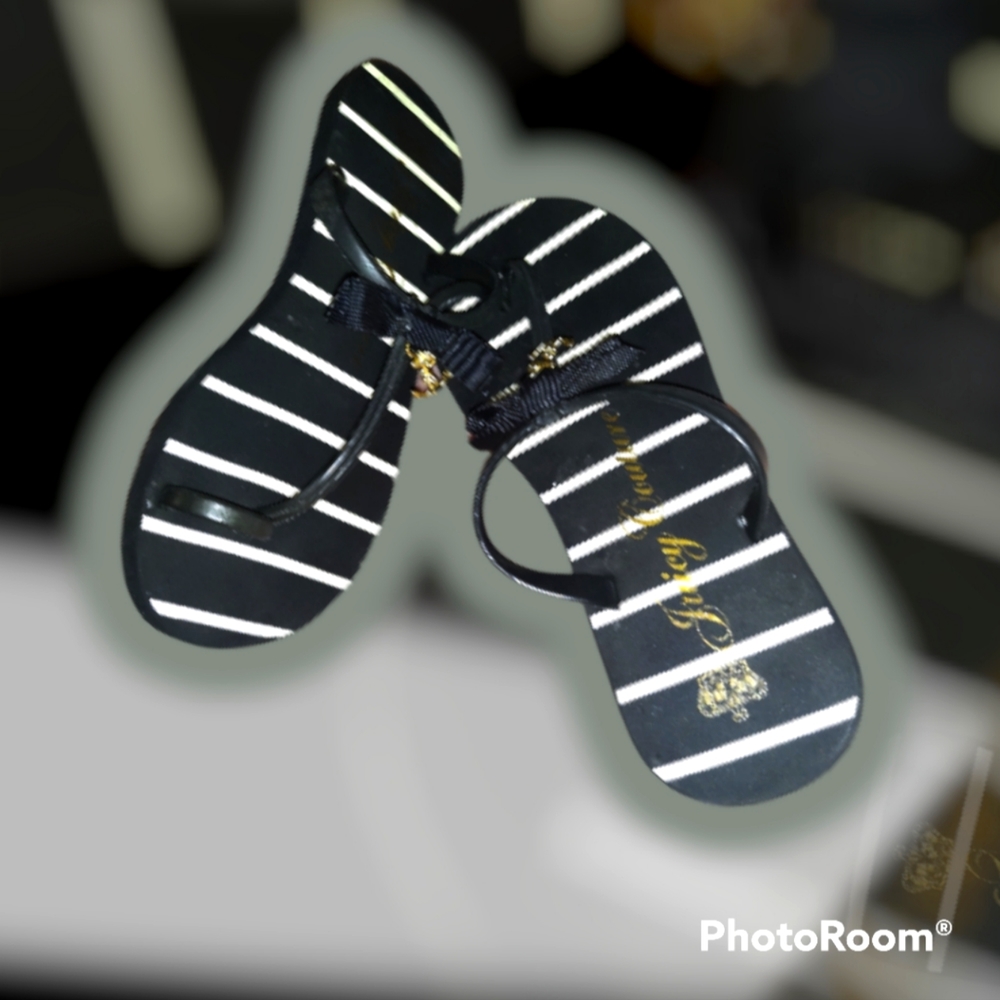 Juicy couture Flip Flops